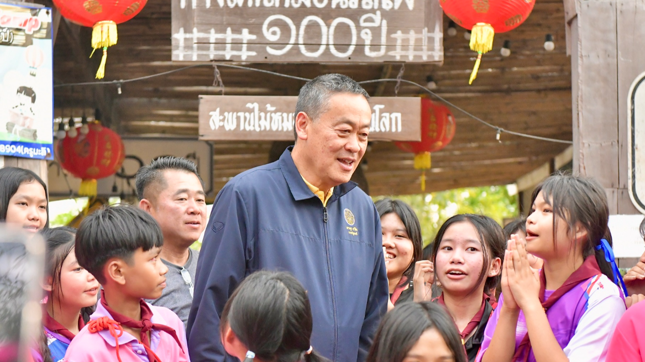นายกฯ เตรียมถกแผนเพิ่มบุคลากรทางการแพทย์ 1-2 สัปดาห์ หลังพบขาดแคลนมาก