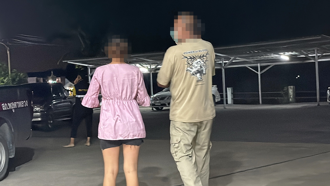 แม่ 17 ยันไม่ได้ทำ จับลูกขังกรงหมา หลังพ่อไปแจ้ง กัน จอมพลัง ตำรวจ-พม.รุดช่วย