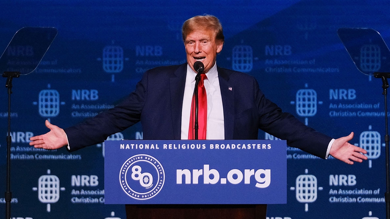 ทรัมป์จ้อชาวคริสต์ อ้อนขอคะแนนเสียง