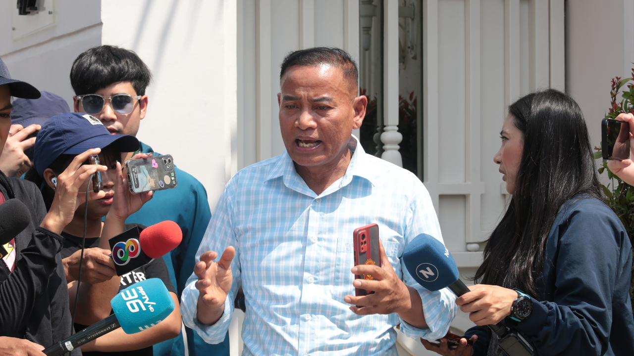 ครอบครัวชินวัตร ทานข้าว “ทักษิณ” เย็นนี้ “จ่าประสิทธิ์” อดพบ ไม่ได้นัดล่วงหน้า