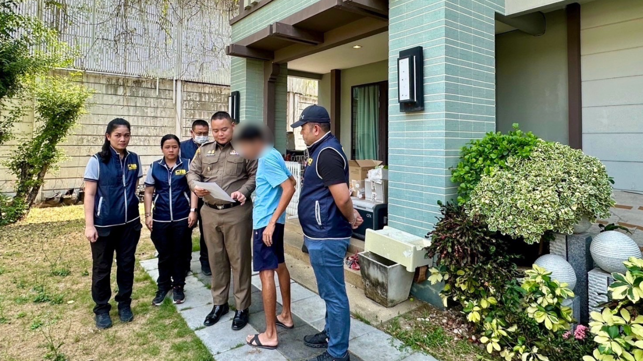 รวบนักแข่งรถ เจ้าของเว็บบิต ปล่อยโหลดหนังโป๊ ฟันรายได้หลักล้านต่อเดือน