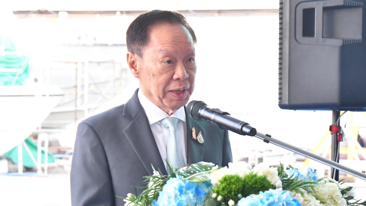 “พัชรวาท” ลั่น ไม่คิดทิ้งเก้าอี้รัฐมนตรี ไม่รู้คนปล่อยข่าวมีจุดประสงค์อะไร