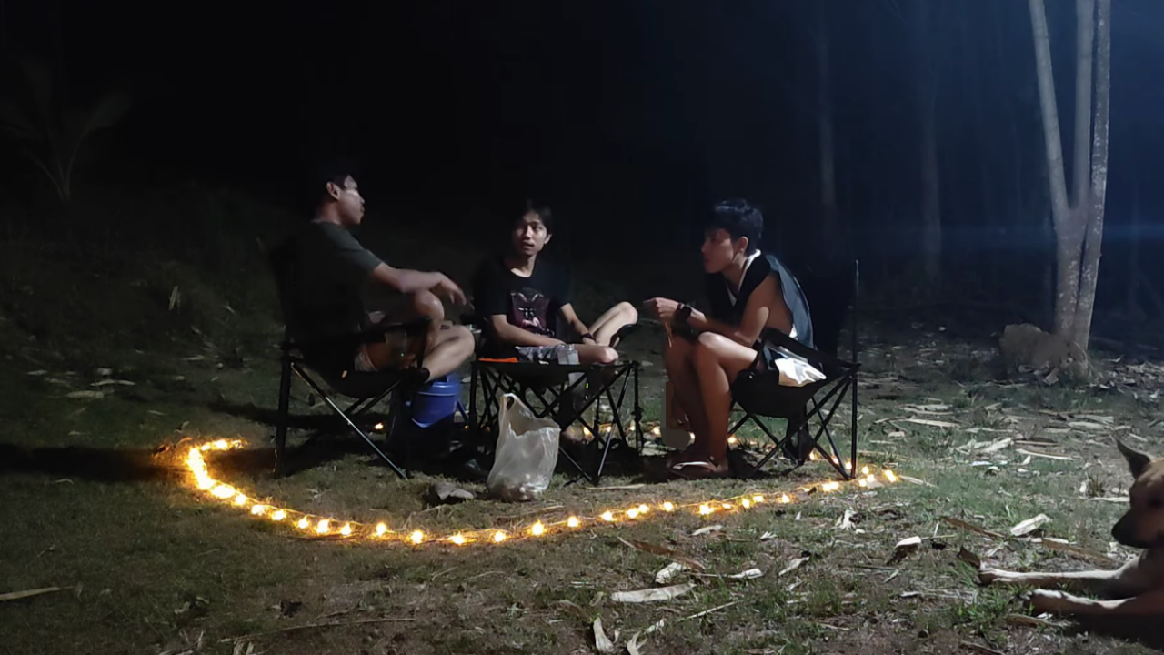 ลานแคมป์ชื่นชม "กลุ่มลูกค้า" มารยาทดี ย้ายที่นั่งคุยกัน ไม่ให้รบกวนคนอื่น