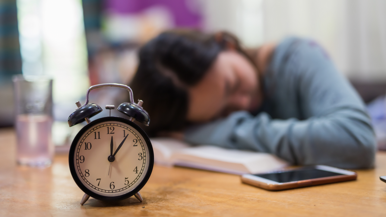 เทคนิคการงีบพักสายตา ควรทำตอนไหน กี่นาที ถึงจะดีต่อสุขภาพ