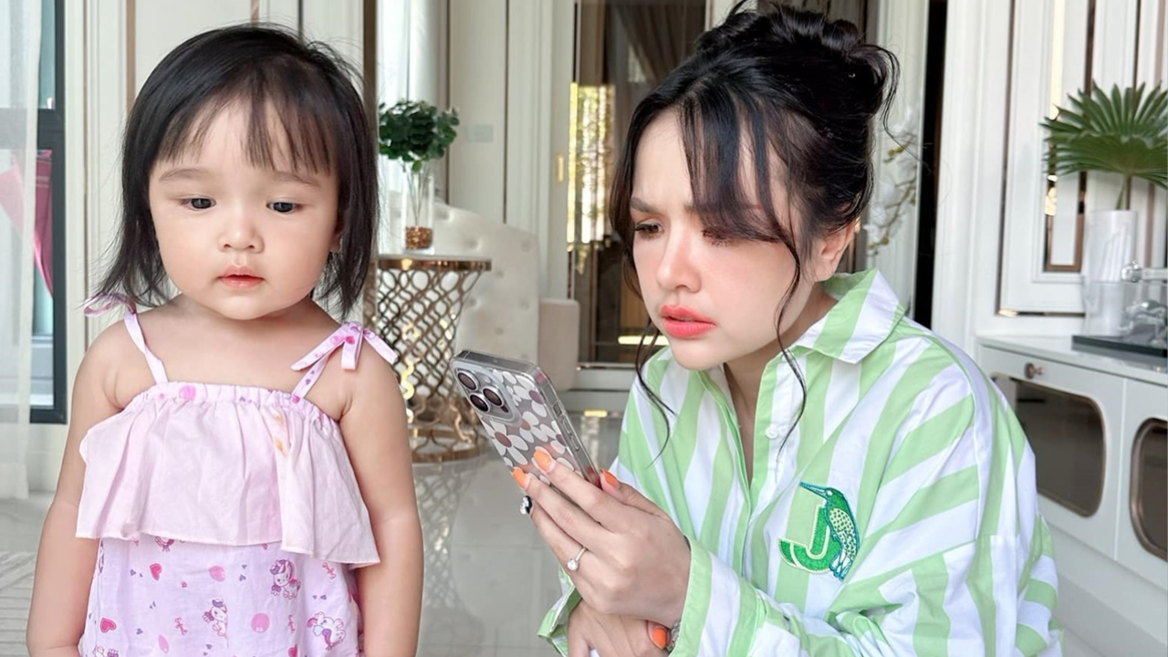 เจนนี่ รู้สึกไม่โอเค มีผู้หญิงโทรมากลางดึก ทั้งๆ ที่ไม่เคยรู้จักกัน