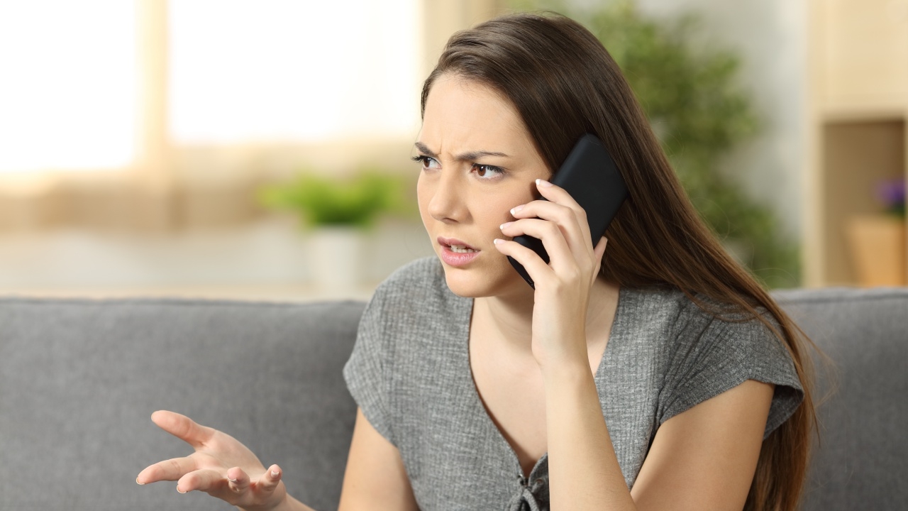 อย่าหลงกลมิจฉาชีพ อ้างญาติป่วยต้องผ่าตัดด่วน ก่อนหลอกว่า "ข้อมูลรั่วไหล"