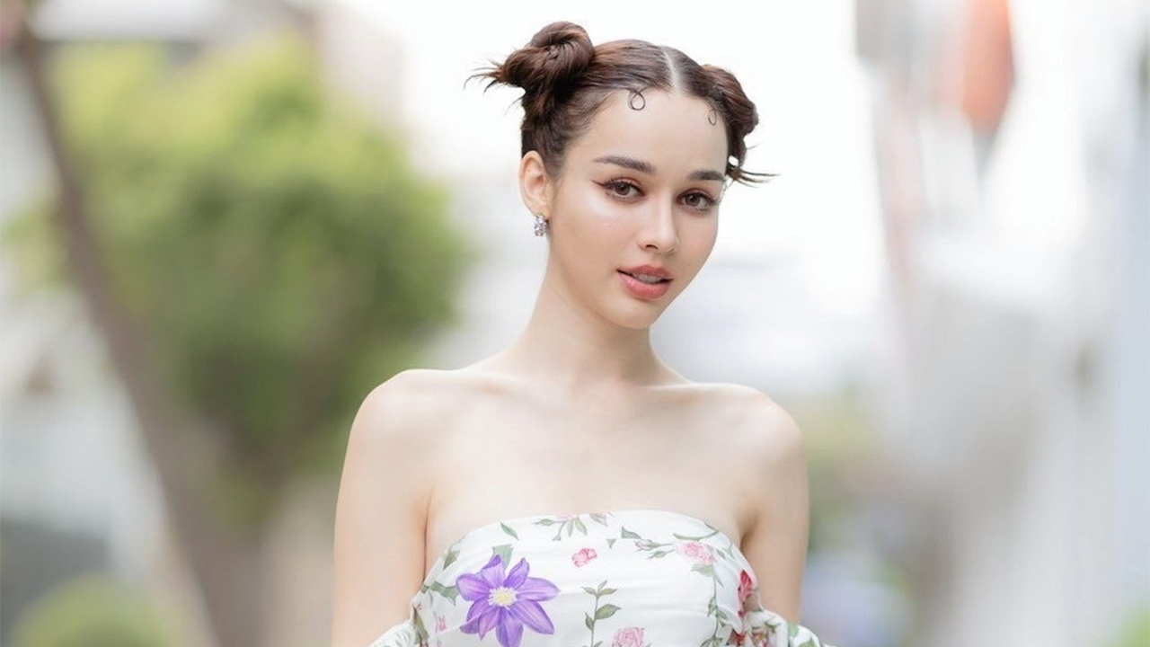 “สกาย มาเรีย” รับบทสาวมั่นสายบุก ใส่จริตมาเต็มมีเขินเลิฟซีน “ไมค์” ในละคร “ในรอยทราย”