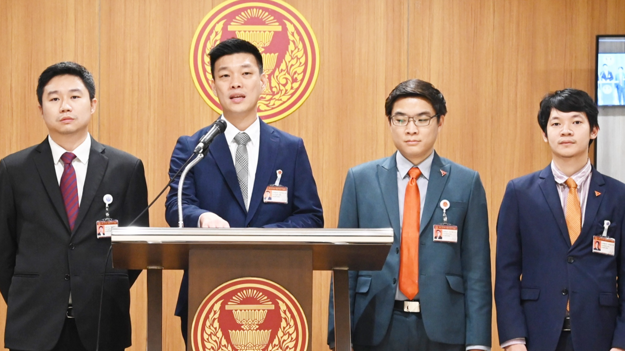 "ณัฐพงษ์" เผย หลังเรียก 2 อธิบดี แจง พบช่องโหว่ จ่อยื่น ป.ป.ช.พิจารณา