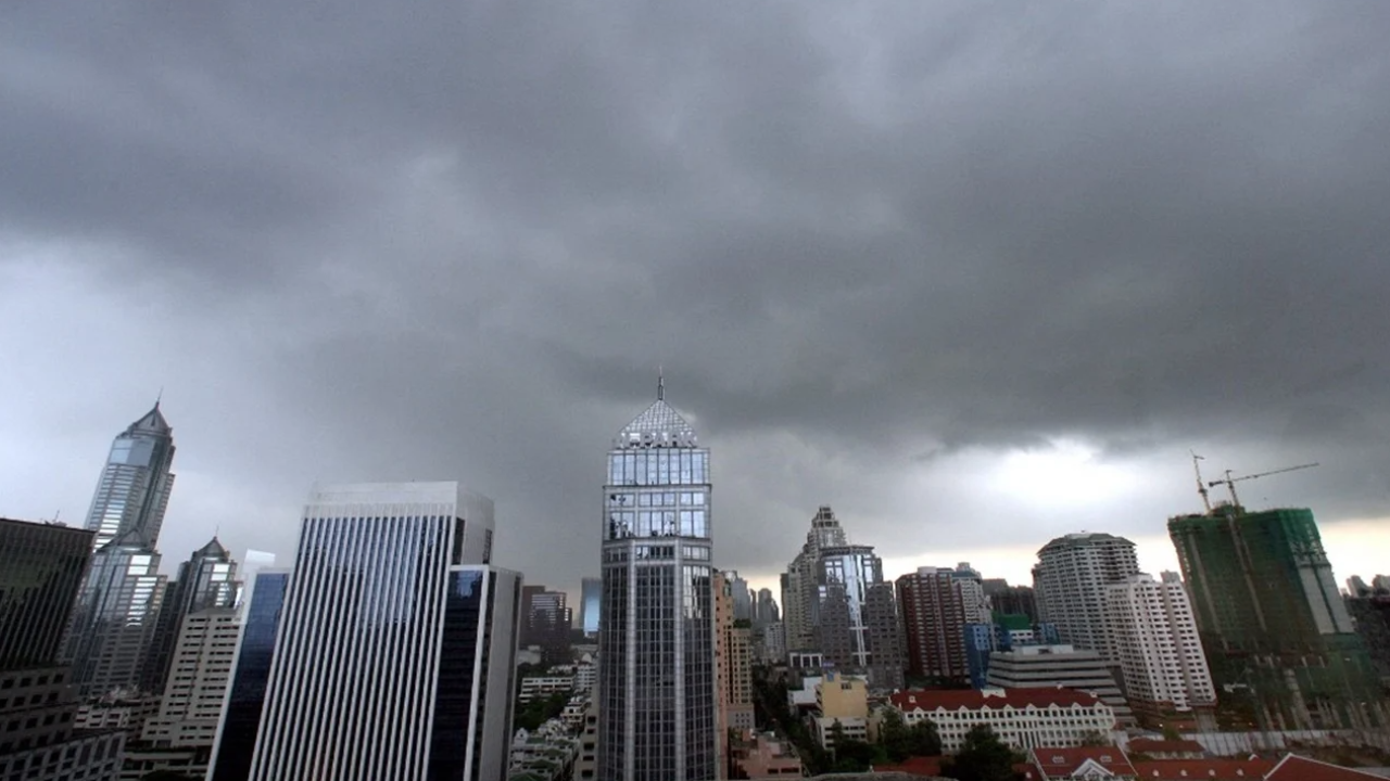 สภาพอากาศวันนี้ ค่าฝุ่นยังสูง กลางวันร้อนมาก "กลาง-ตอ." ระวังฝน-ลมแรง