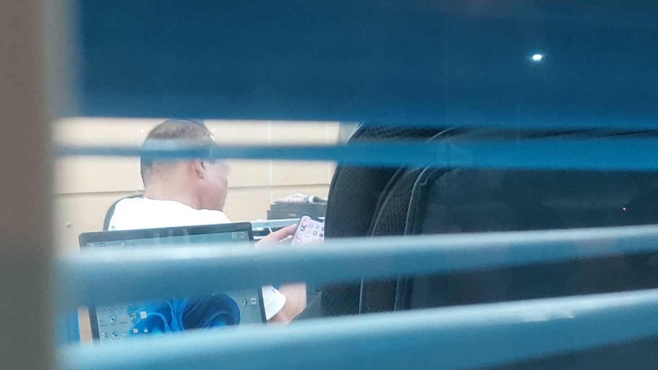 ฉาวอีก ดาบตำรวจเมืองพัทยา เมาขับ-ชักปืนขู่คู่กรณี พลเมืองดีเข้าห้ามยังไม่เว้น