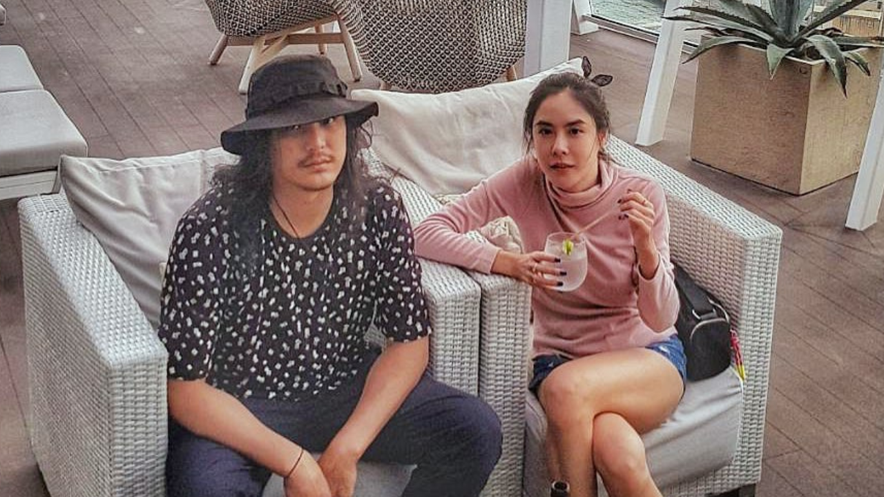 รู้จัก ต๊อด ศิณะ หนุ่มมาดเซอร์แฟน พีค ภัทรศยา ทายาทธุรกิจดัง รวยพันล้าน