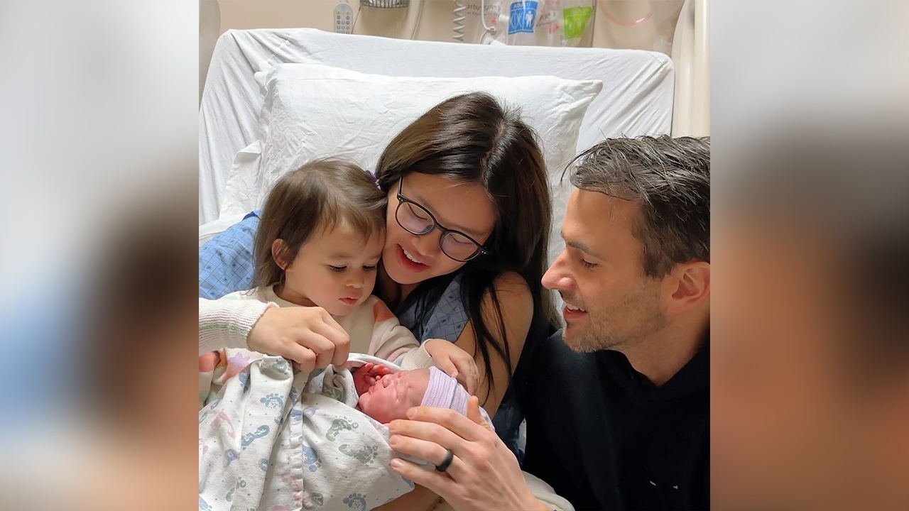 แฟนๆ แห่ยินดี น้องสาวนักร้องชื่อดัง ประกาศข่าวดีคลอดลูกคนที่ 2 