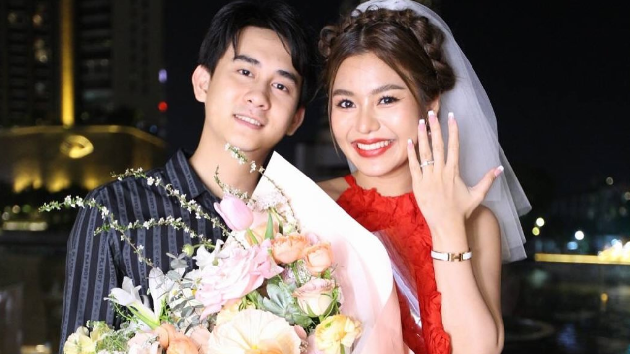 ธัญญ่า อาร์สยาม เซอร์ไพรส์สุดๆ อาร์โล่ คุกเข่าขอแต่งงานในวันครบรอบ 1 ปี