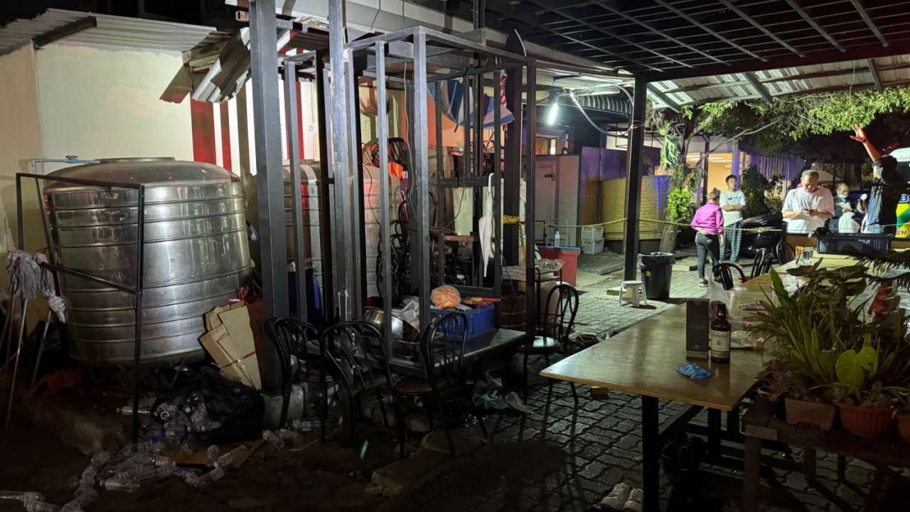 นาทีสยอง ลิฟต์ขนของร้านอาหารชื่อดัง ร่วงทับพนักงานสาวดับคาที่