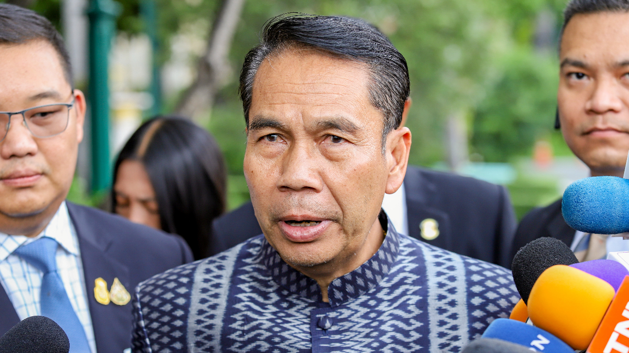 "สุทิน" ยัน เรือดำน้ำยึดประโยชน์ ทร.-ตอก “วิโรจน์” อย่าเบี่ยงประเด็น สด.43 