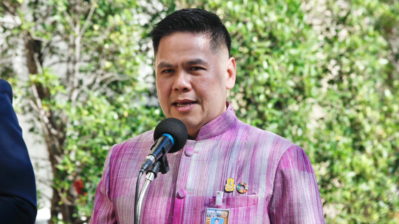 “วราวุธ” เผย ทำบัตรประชาชนให้ชายพิการแล้ว ลั่น “อนุทิน” หนุนบัตรคนพิการใบเดียว