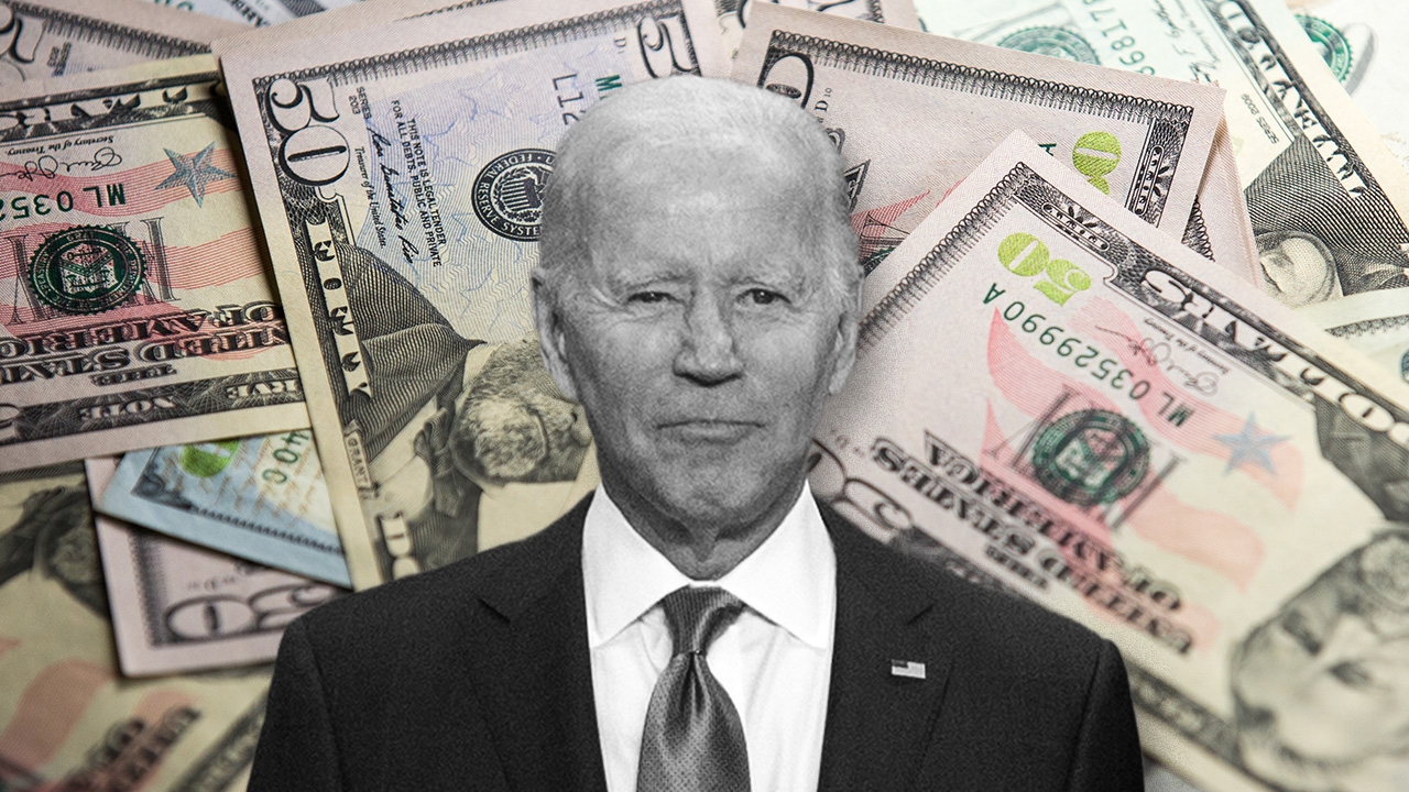 ไบเดนยกเลิกหนี้ กยศ.ให้คนรายได้น้อย ยุติธรรมหรือไม่?