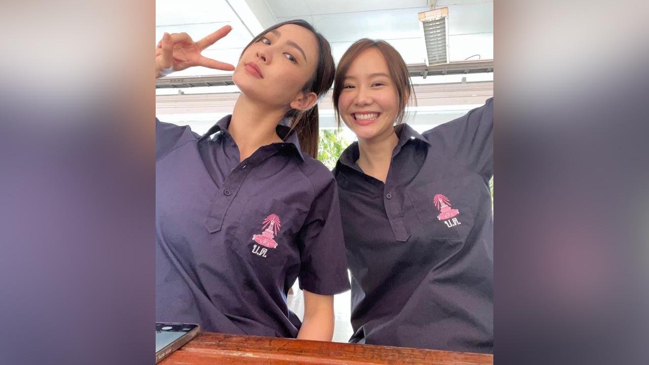 แต้ว-เต้ย ใส่ชุดม.ปลายอวดความเด็ก บอกว่ายังเรียนอยู่ก็เชื่อ (คลิป)