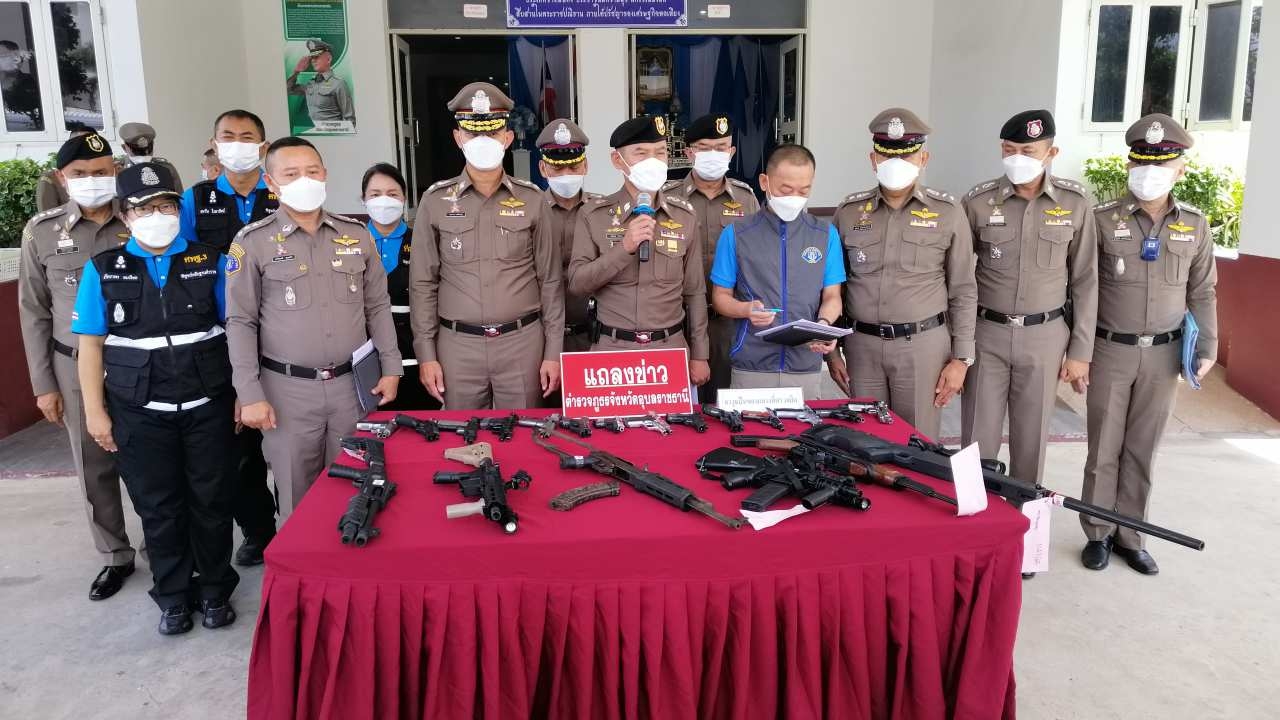 ผช.ผบ.ตร.เผยออกหมายจับ คนร้ายคดีกราดยิงอุบลฯ 19 คน พบปืนเอี่ยว 15 กระบอก
