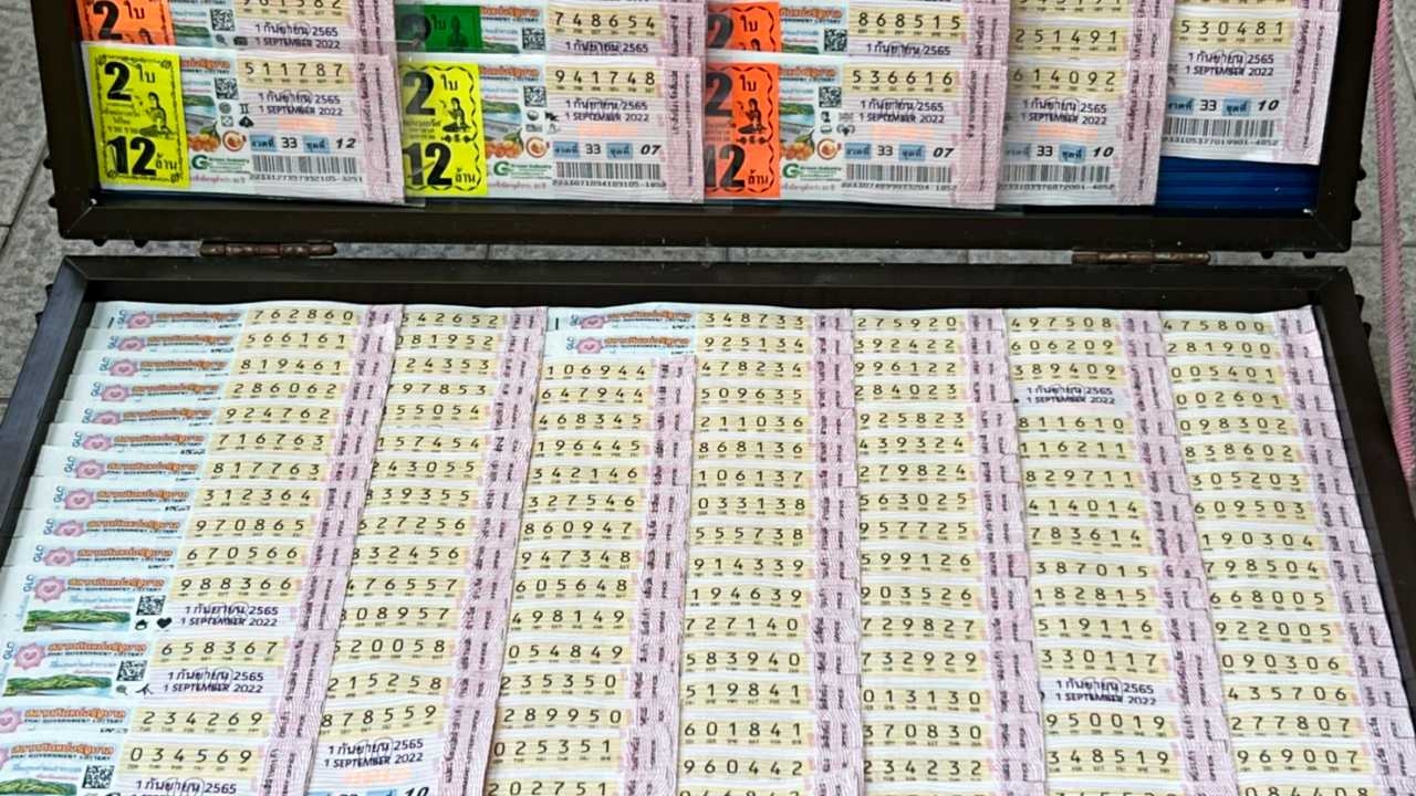 กองสลาก เตรียมพร้อมออกรางวัล "สลากสัญจร" งวด 1/9/65 จังหวัดนครนายก