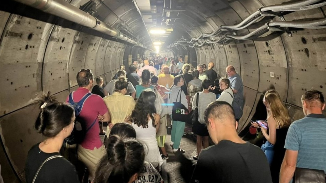 ระทึก ผู้โดยสารติดในอุโมงค์รถไฟใต้ทะเล ลอดช่องแคบอังกฤษ เฉียด 5 ชม. 