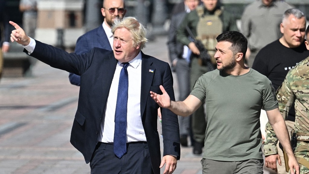 บอริส จอห์นสัน เยือนเคียฟ ลั่นยูเครนจะชนะสงคราม-ส่งยุทโธปกรณ์เพิ่ม