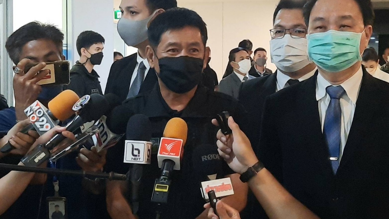 ชัยวัฒน์ พบดีเอสไอ รับทราบข้อหาเพิ่ม คดีฆ่า บิลลี่ บ่นน้อยใจโดนคุกคาม