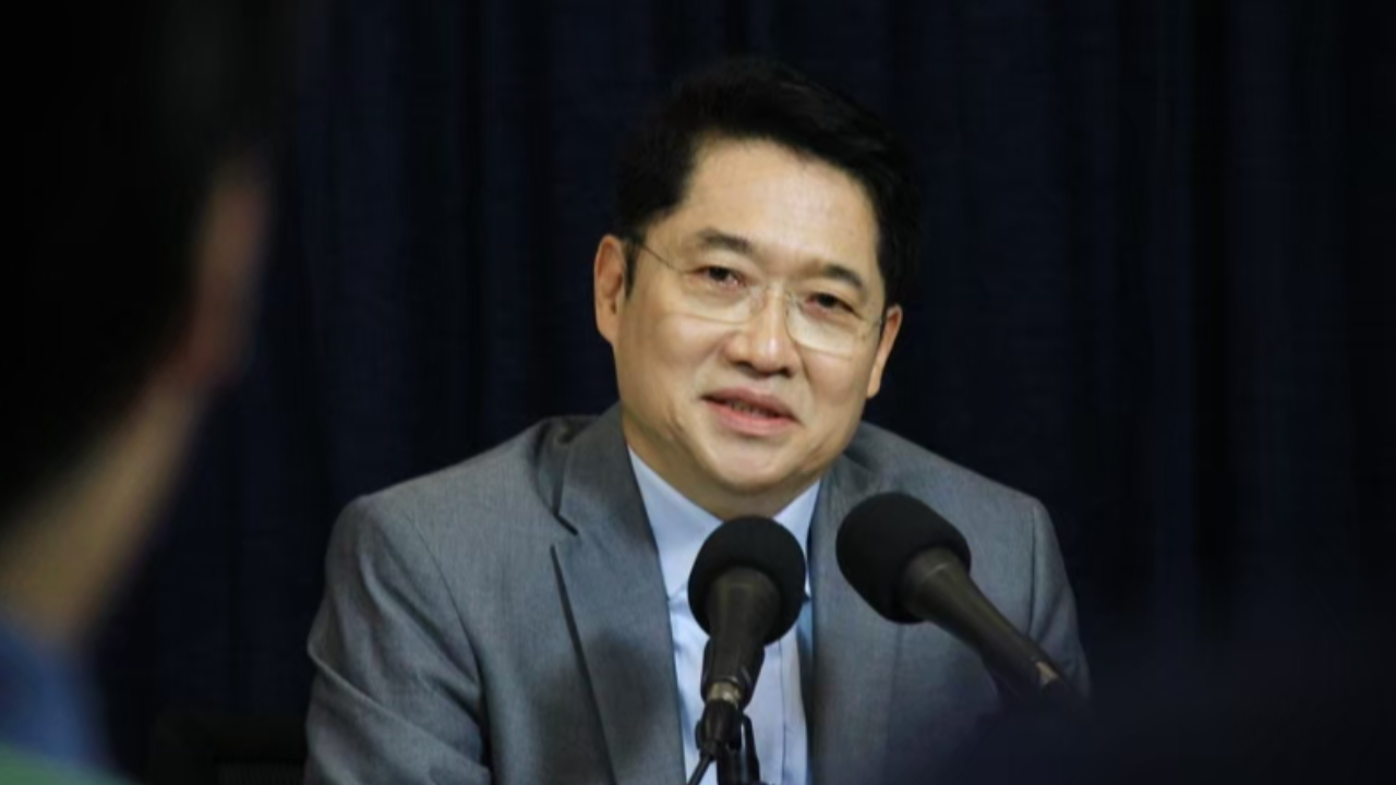 “องอาจ” ชี้ผู้มีอำนาจในรัฐบาลทราบดี หากยึด 2 กระทรวงคืนจะเกิดอะไรขึ้น