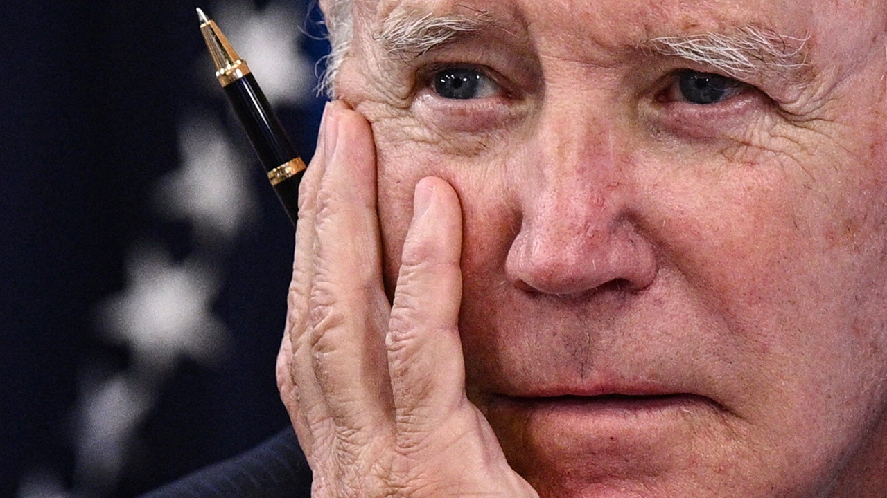 นักการเมือง "แก่" เกินไป ปัญหาใหม่ของชาวอเมริกัน