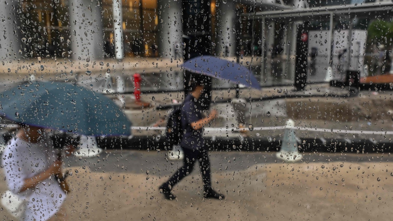 เจ้อเจียงของจีนเตือนภัยระดับสูงสุด เตรียมรับไต้ฝุ่นหมุ่ยฟ้า