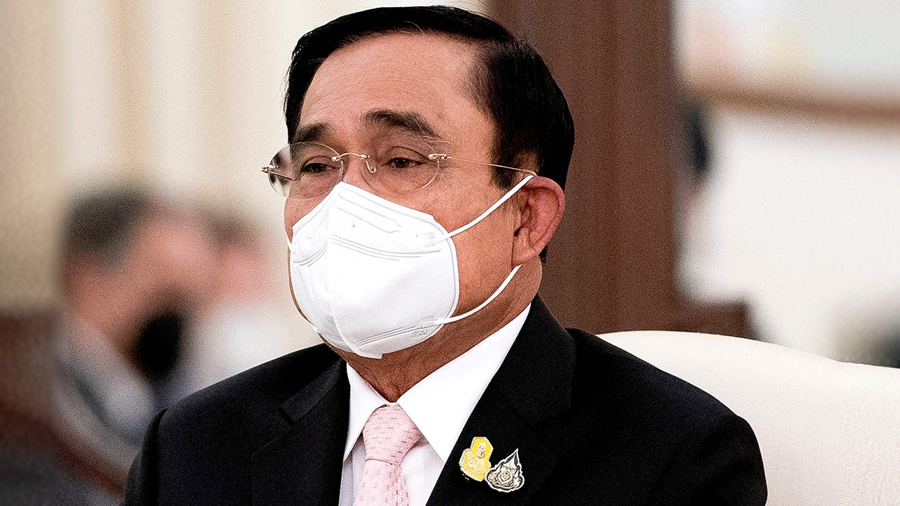 “นายกฯตู่” ลุ้นระทึก 8 ปี ศาลรัฐธรรมนูญประชุมตัดสิน “วิษณุ” ยันผลออกได้ทุกประตู