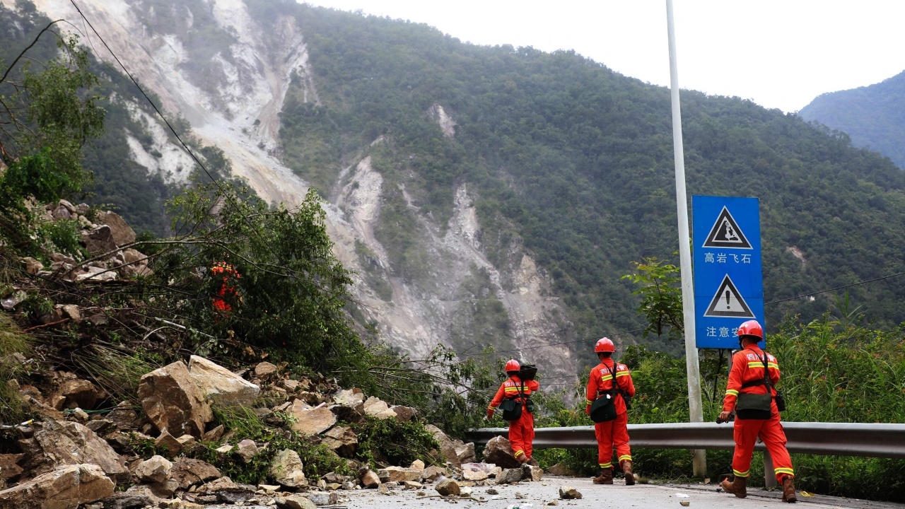 ยอดตายแผ่นดินไหวเสฉวนพุ่งเข้าใกล้ 100 กู้ภัยเร่งเคลียร์เส้นทาง