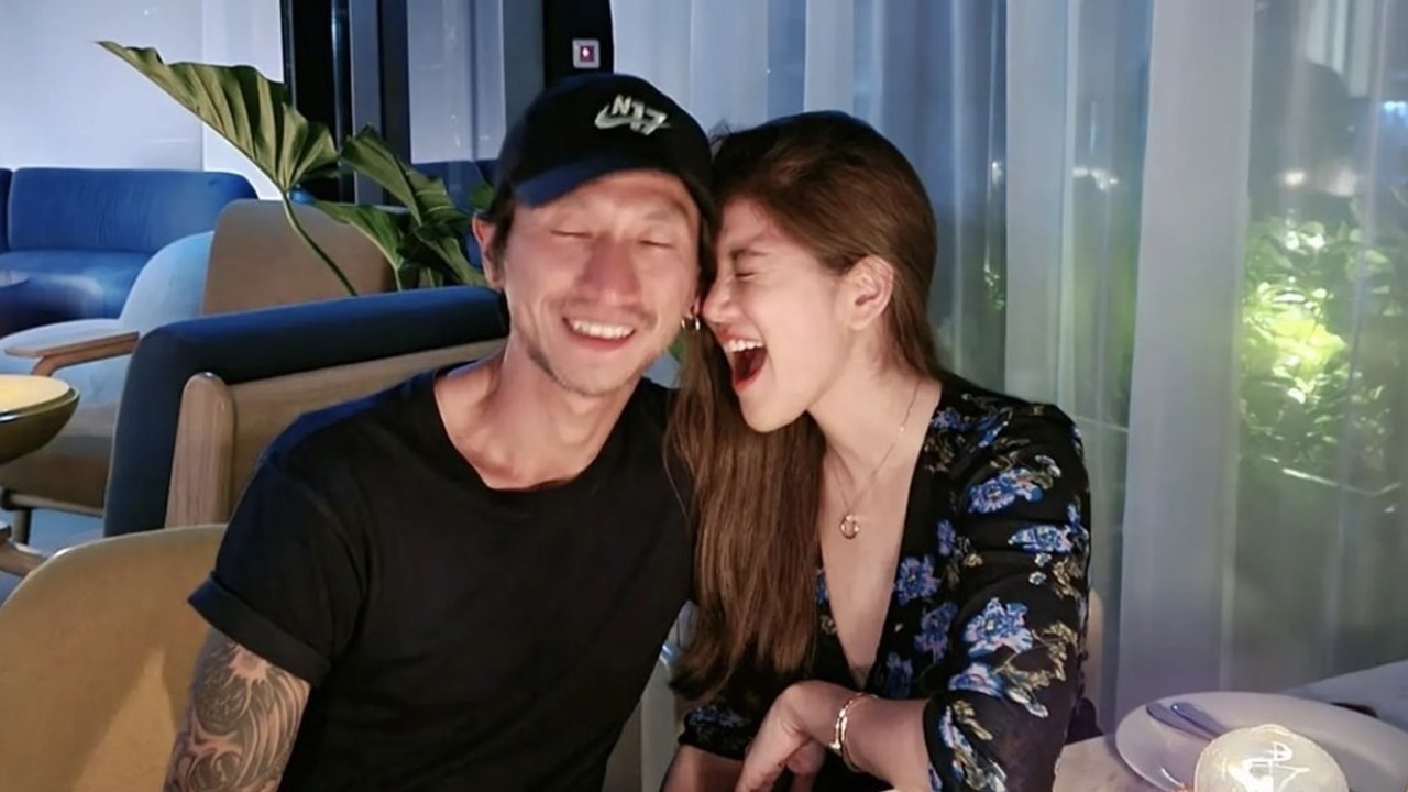 ก้อย-ตูน หนีลูกสวีต ฉลองครบรอบ 12 ปี หวานแบบนี้ลูกคนที่ 2 ต้องมา