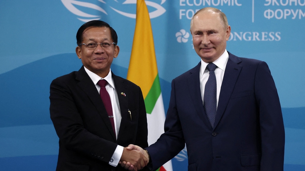 มิน อ่อง หล่าย พบปูติน ครั้งแรกหลังรัฐประหาร ยันพม่าเริ่มซื้อน้ำมันรัสเซีย 