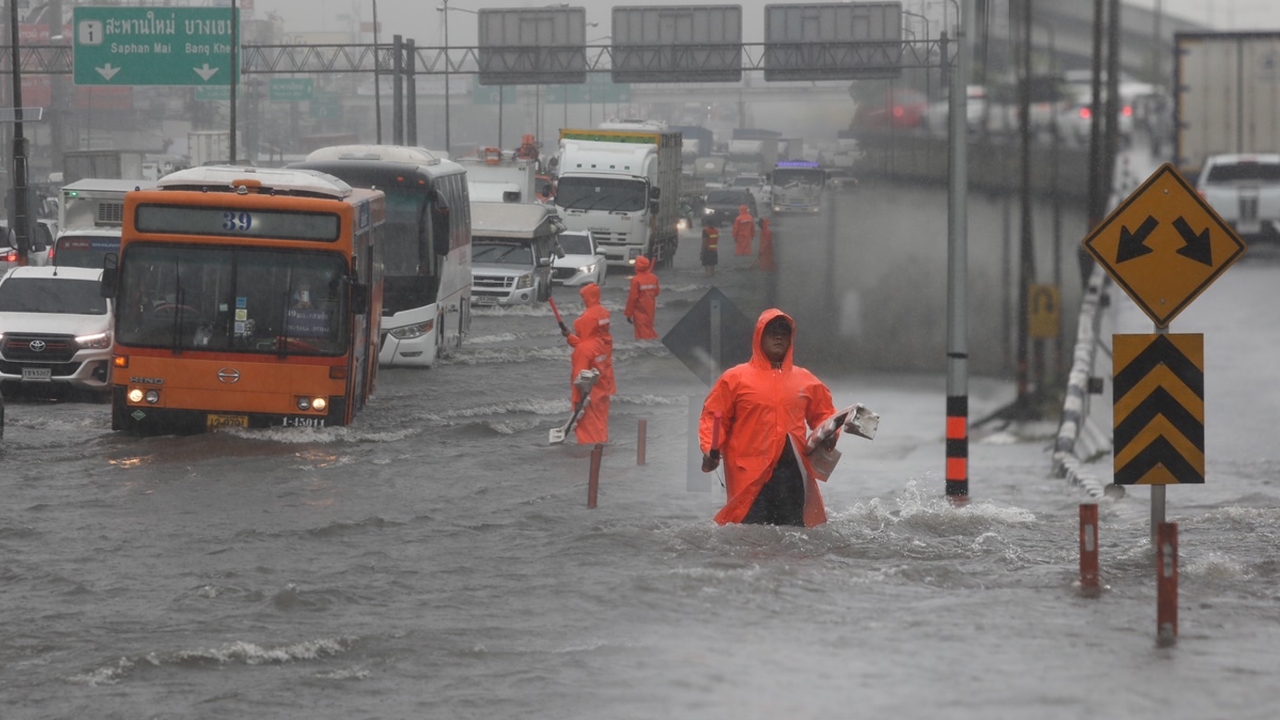 สแกนพื้นที่เสี่ยง น้ำท่วมกรุง ฝนตกเกิน 60 มม. รับไม่ไหว ระวังน้ำทะเลหนุน