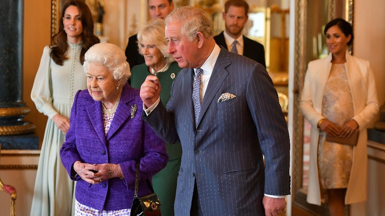 พระเจ้าชาร์ลส์ที่ 3 แถลงเศร้า สูญเสียควีนเอลิซาเบธที่ 2 คือความเสียใจที่สุด