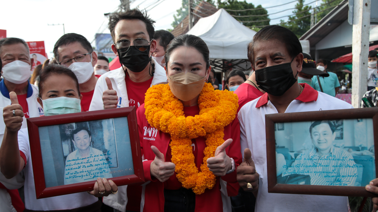 ”เพื่อไทย” ยืนหนึ่ง คนหนุนแก้เศรษฐกิจ-ปากท้อง ขณะ ”สร้างอนาคตไทย” มาแรง 