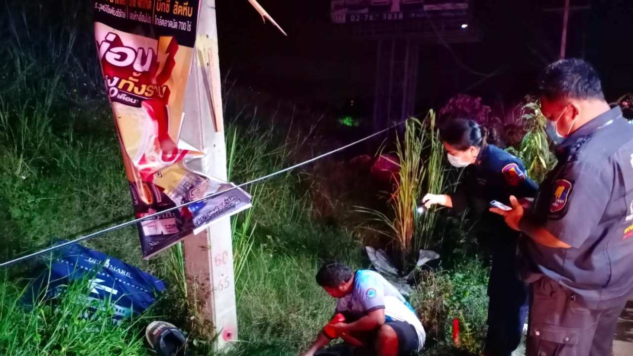 หนุ่มนครพนมวัย 26 ควบบิ๊กไบค์ชนเสาไฟฟ้าริมถนนสุขุมวิท ที่สัตหีบคอหักตาย