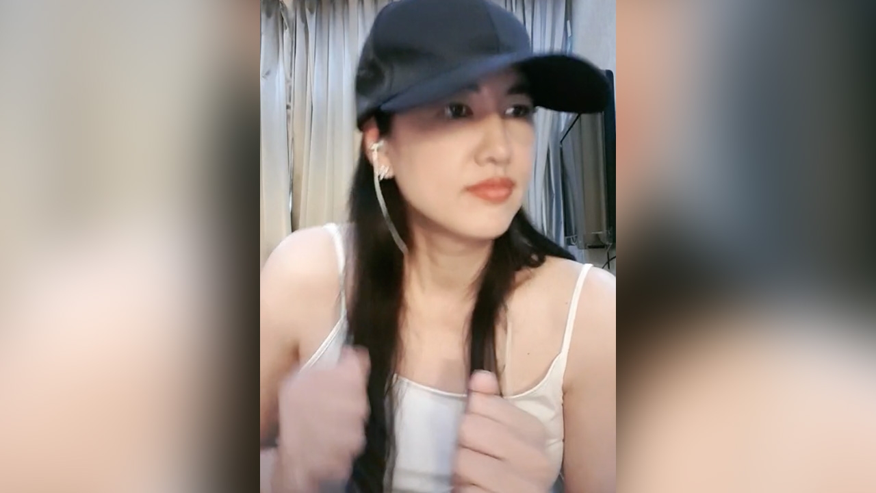 "เอ๋ ปารีณา" กลับมาทวงบัลลังก์ดาว TikTok โยกตามจังหวะเพลงแดนซ์