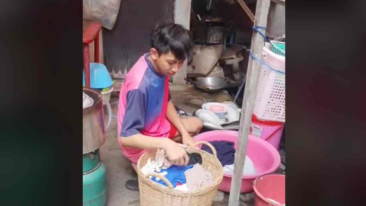 ไวรัลสุดฮา แม่ยายห่วงลูกเขย ซักผ้าให้เมียนอนตื่นสาย บอกขำๆ หาเมียใหม่เถอะลูก