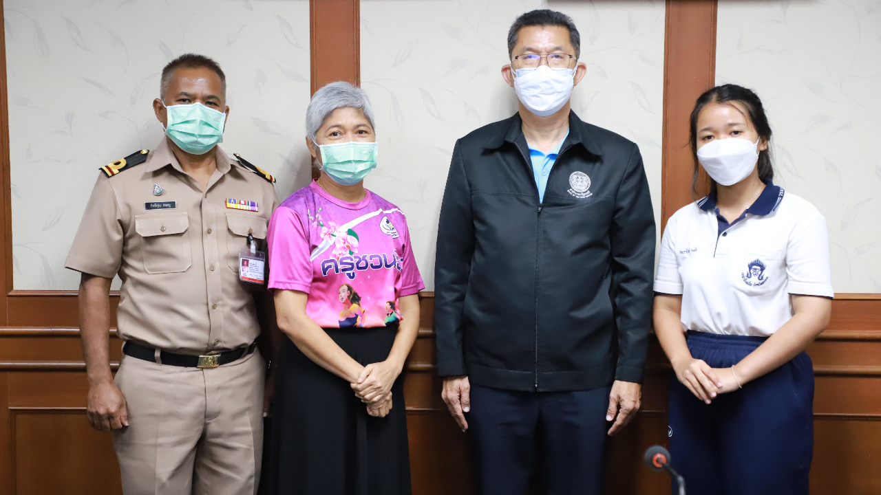 ปลัดสำนักนายกฯ มอบทุนการศึกษา เยาวชน ได้รับผลกระทบ ภัยสึนามิ ปี 47