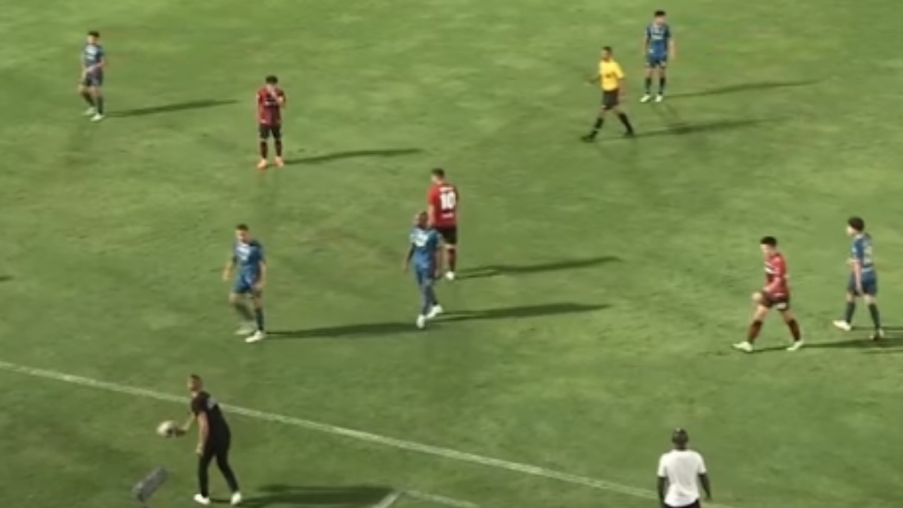 ถูกใจแฟนบอล "มาริโอ ยูรอฟสกี" กุนซือเมืองทองฯ ปล่อยของ ทำสะดุ้งทั้งสนาม (คลิป)