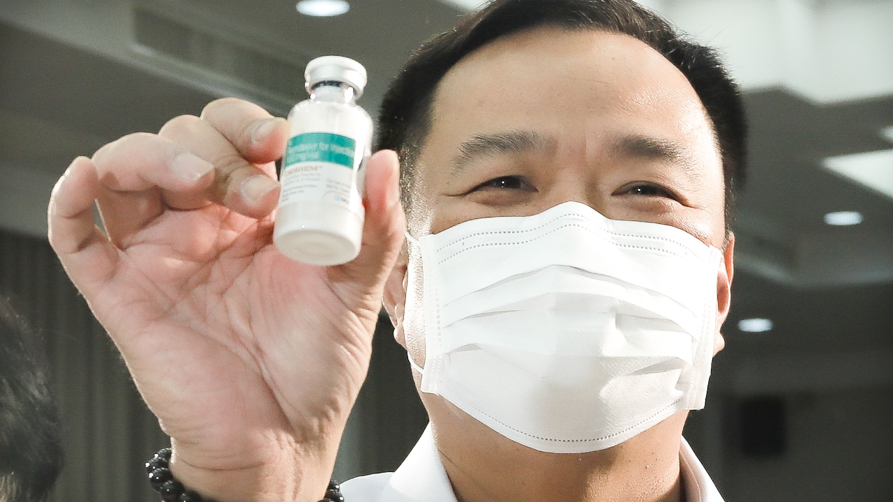 แถลงจับ 3 ผู้ต้องหาขายยาโควิด เตรียมนำไปทำลาย “อนุทิน” ลั่นรัฐจัดหาเพียงพอ