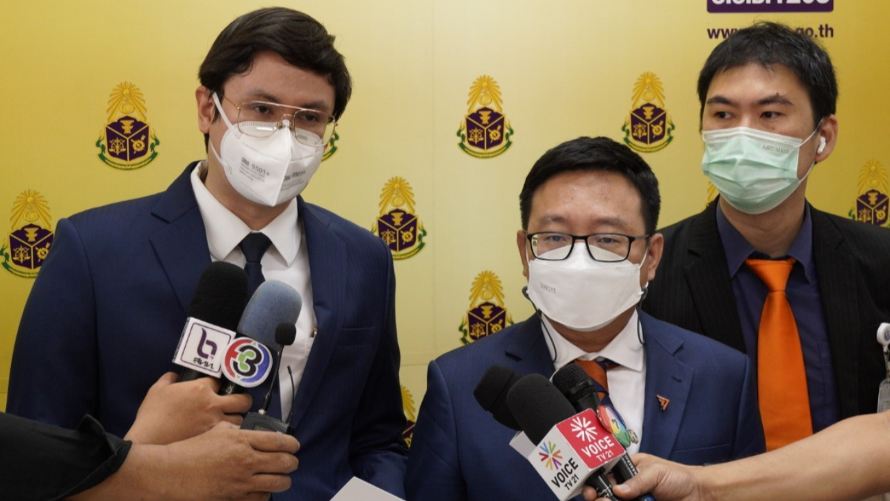 ก้าวไกล ยื่น ป.ป.ช.ไต่สวน "ประยุทธ์-ครม.-ตร." ปม พล.ต.ต.ก.ตั๋วช้าง ภาค 2