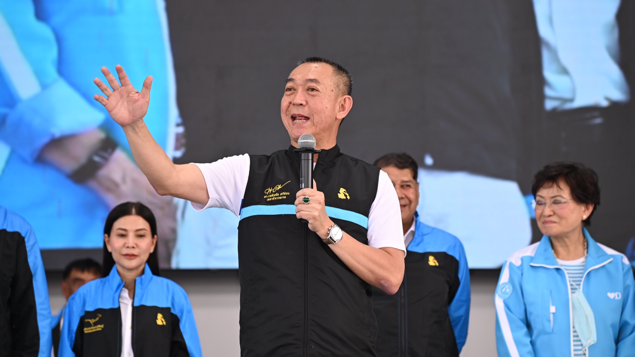 “เฉลิมชัย” มั่นใจ ปชป.สู้ได้ทุกพรรค ลั่นถ้าได้ต่ำกว่า 52 ที่นั่งเลิกเล่นการเมือง