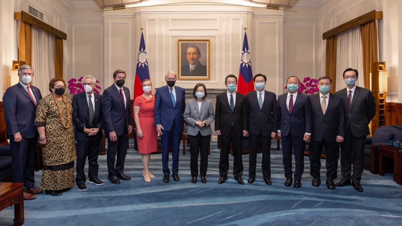 กองทัพจีนซ้อมรบใกล้ไต้หวันรอบใหม่ ตอบโต้ผู้แทนสภาสหรัฐฯ เยือนไต้หวัน