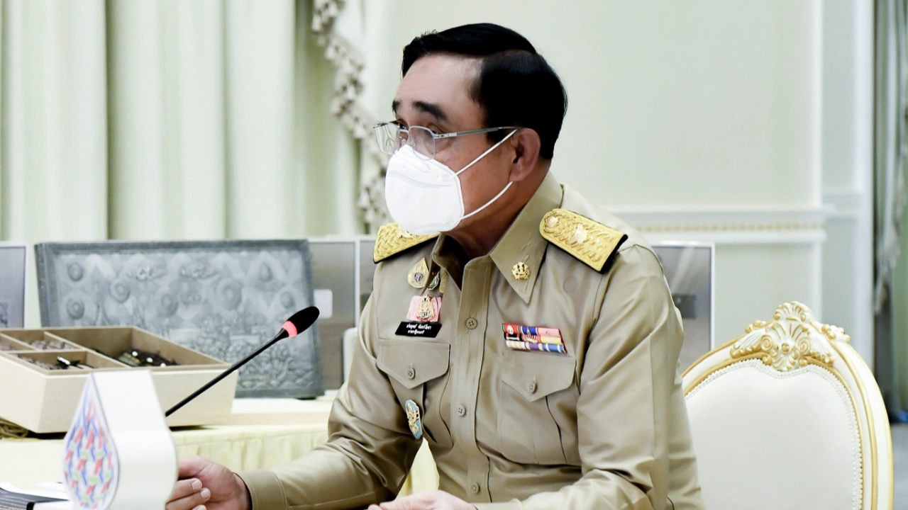 นายกฯ ห่วงภาวะลองโควิด มอบ สธ.ให้ความรู้ ยันเบิกจ่ายค่ารักษาตามสิทธิได้