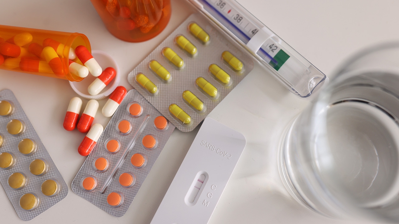 ยุติระบบผูกขาดยาโควิด