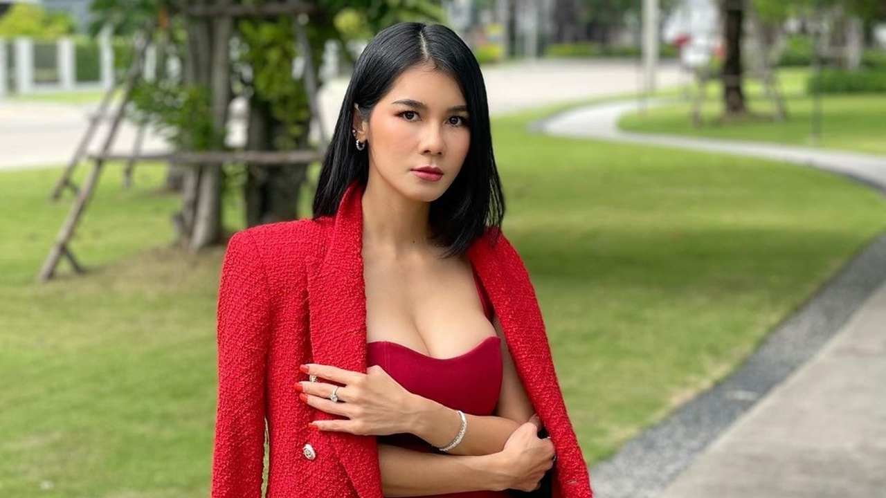 แน๊ต เกศริน แจงดราม่าแต่งโป๊ร่วมงานศิษย์เก่า ไม่รู้ให้ถามไม่ใช่ด่า