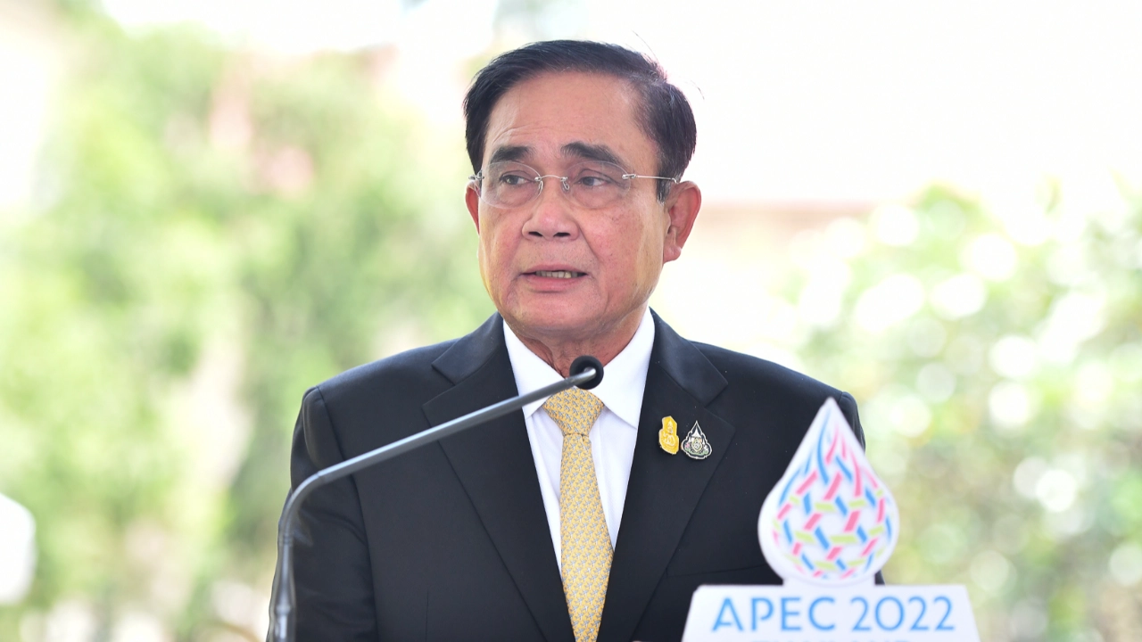 ยกเลิก พ.ร.ก.ฉุกเฉิน รอมติ ศบค. ปัดมุ่งประเด็นอื่น ย้ำใช้ควบคุมป้องกันโรค